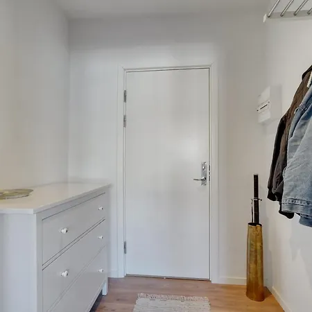Bath Tub Penthouse In The オールボー